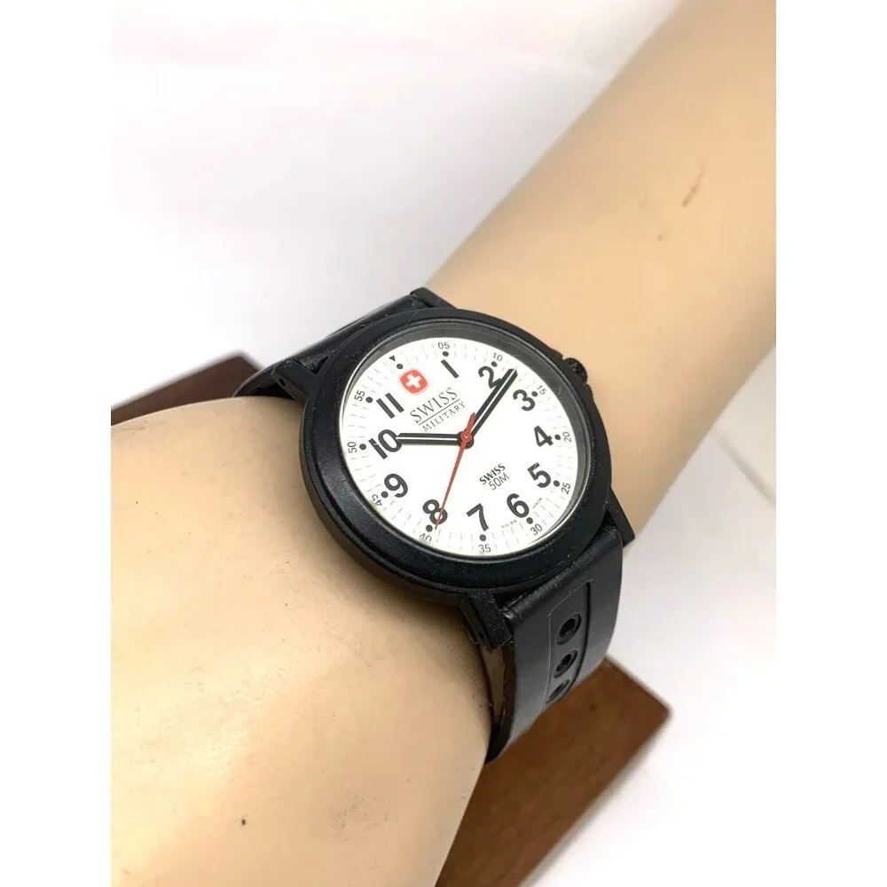Swiss Military SAK Unisex Watch 092.8307 Swiss Quartz Black Rubber Strap 35mm